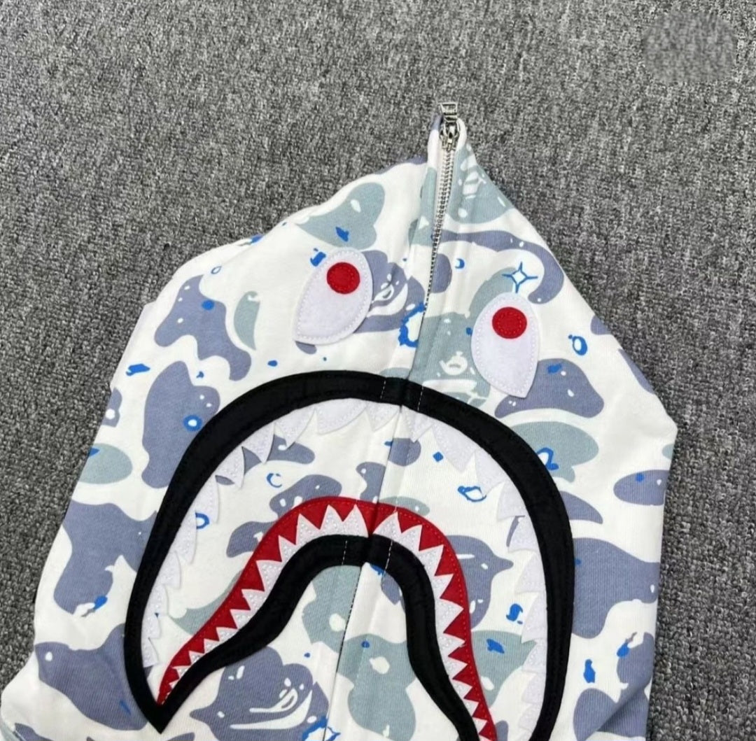 (구매율 1위)BAPE Space Camo Shark Full Zip Hoodie White Multi