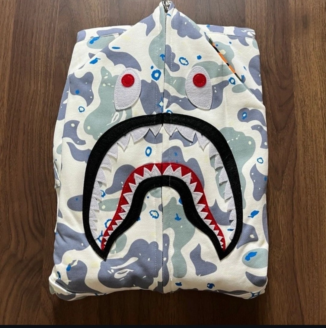 (구매율 1위)BAPE Space Camo Shark Full Zip Hoodie White Multi