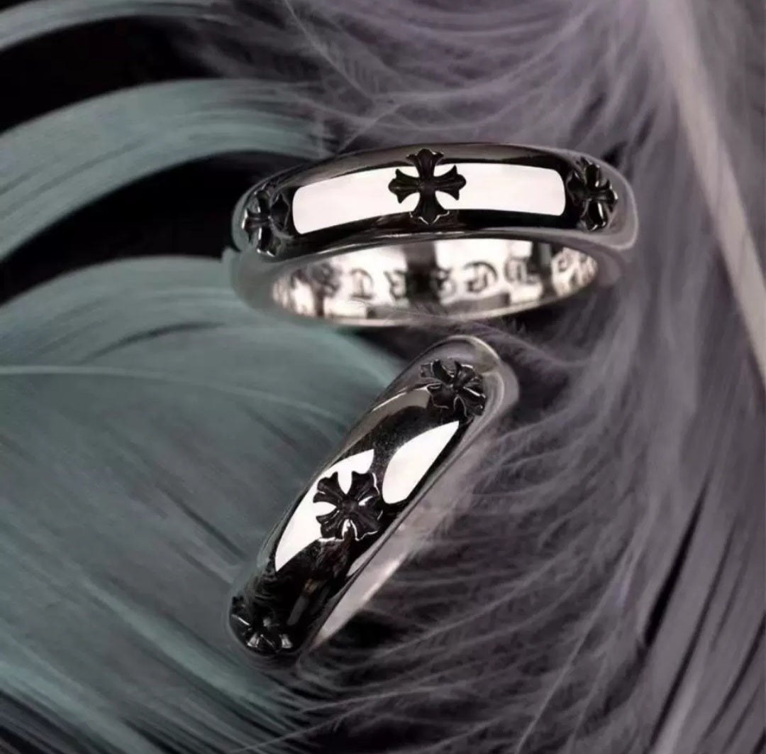 Chrome Hearts Negative CH Plus ring