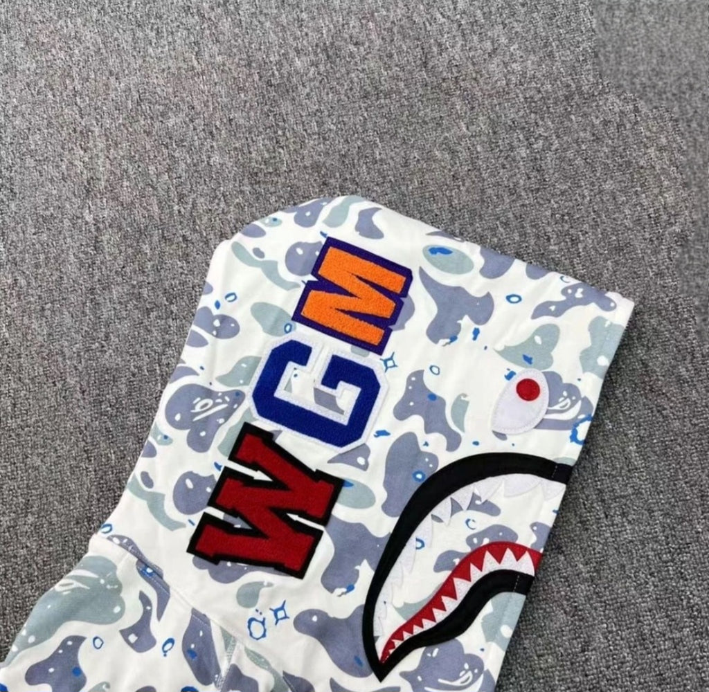 (구매율 1위)BAPE Space Camo Shark Full Zip Hoodie White Multi