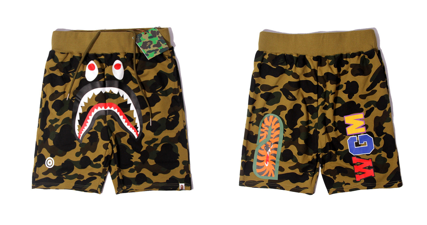 BAPE Camo shark sweatshorts Ocher-colored